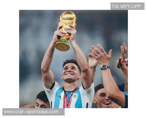 全球签名足球球星珍藏盛典见证绿茵巨星荣耀时刻 全球签名足球球星珍藏盛典见证绿茵巨星荣耀时刻