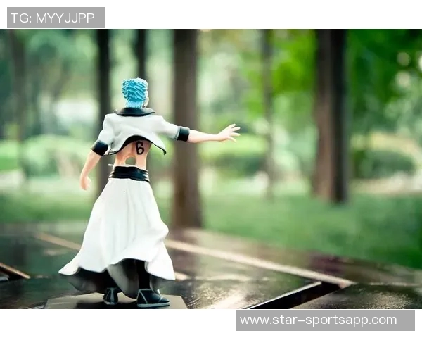 开箱体验足球球星精美手办分享还原球场风采收藏必备